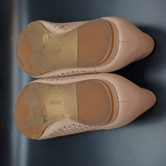 Vince Camuto Pink Flats/Slip On Shoes Size 6 Medium (36) - Picture 5 of 6